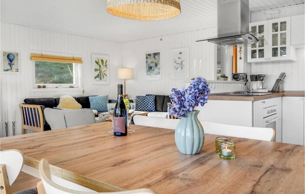Stunning Home In Fano With House A Panoramic View ภายนอก รูปภาพ